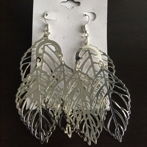 3 leaf earring set